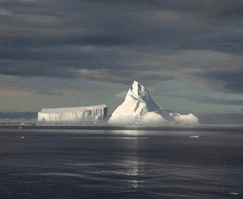 Мал. 3. Aйсберги, яких «рятує» Кіотський протокол. (Джерело: www.nshell.ru).