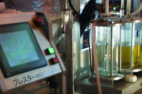 Як обігрівати будинок екопаливом із поліетиленових пакетів — відкриття японського винахідника